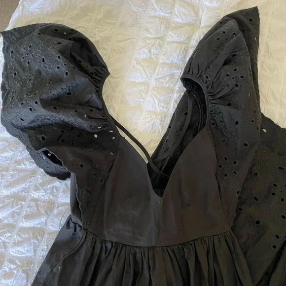 En Saison black eyelit flutter maxi dress - Picture 5 of 11